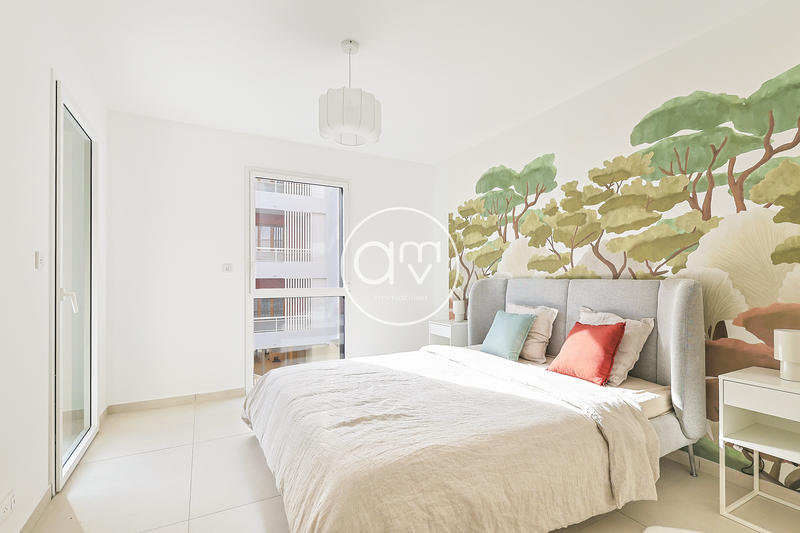 Appartement - 80 m² - 4 pièces