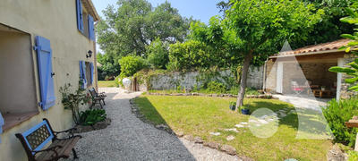 Maison - 180 m² - 8 pièces