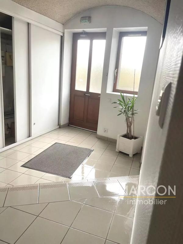 Local d'activités - 69 m² - 3 pièces