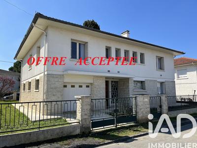 Maison - 205 m² - 6 pièces