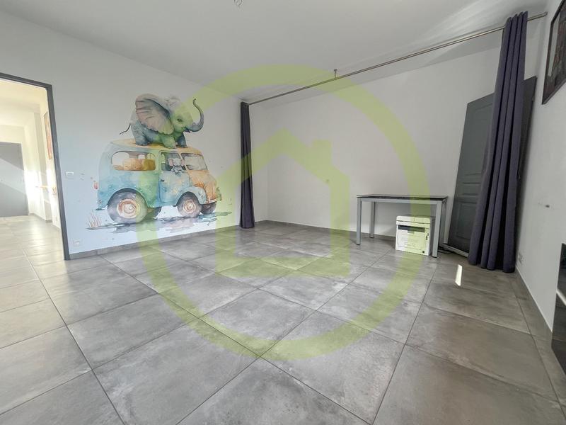 Appartement - 82 m² - 3 pièces