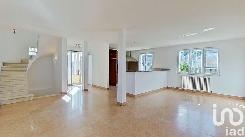 Maison - 186 m² - 8 pièces