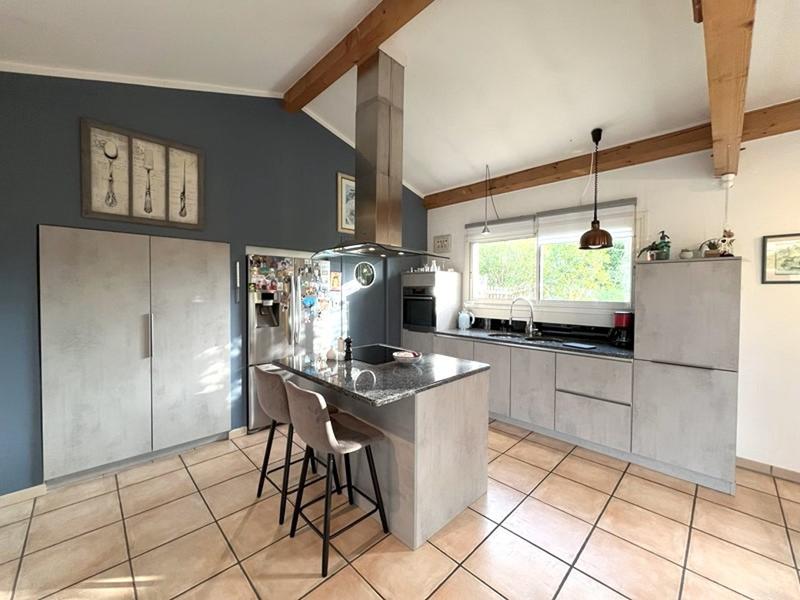 Maison - 180 m² - 6 pièces