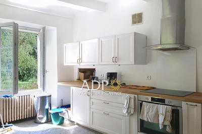 Maison - 186 m² - 8 pièces