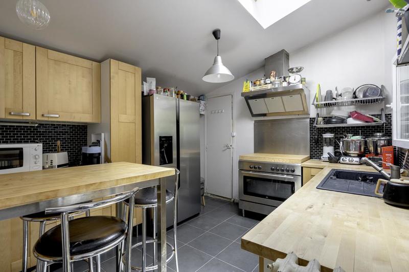 Maison - 137 m² - 6 pièces