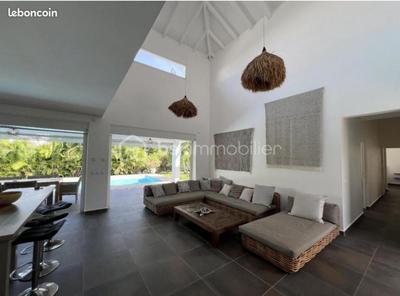 Villa - 143 m² - 5 pièces