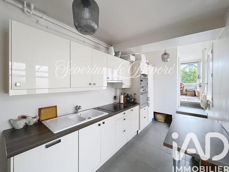 Maison - 131 m² - 8 pièces