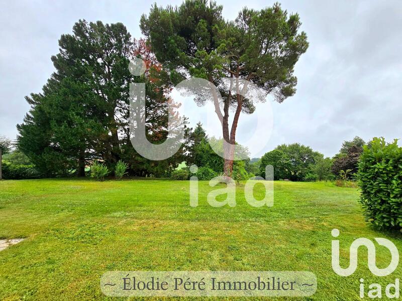 Maison - 210 m² - 5 pièces