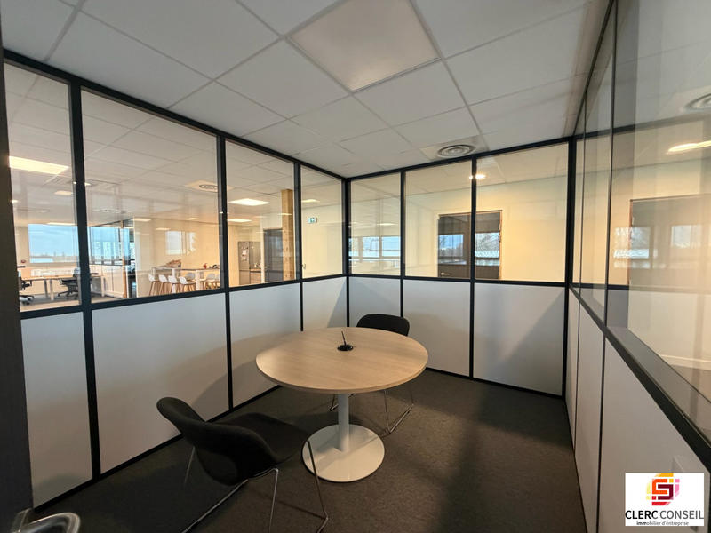 Bureau - 228 m²