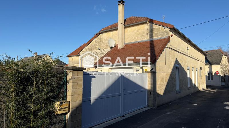 Maison - 240 m² - 6 pièces