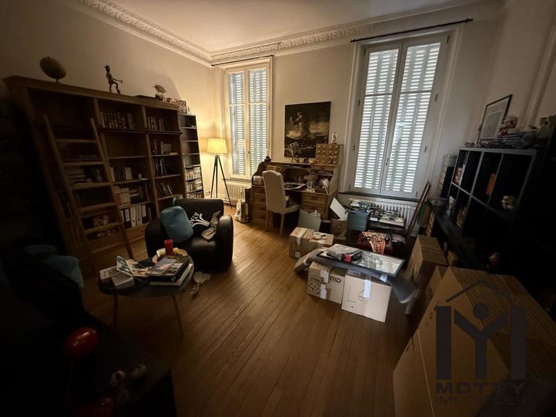 Appartement - 132 m² - 4 pièces