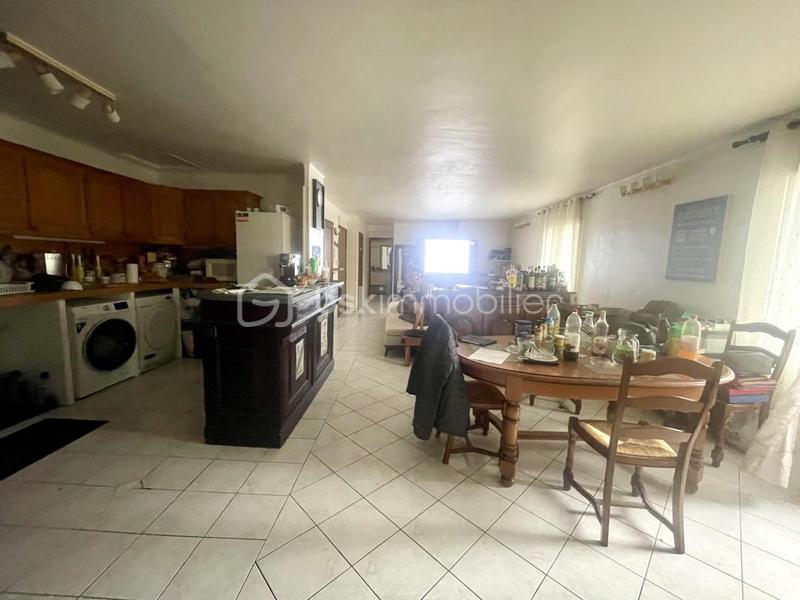 Appartement - 100 m² - 5 pièces