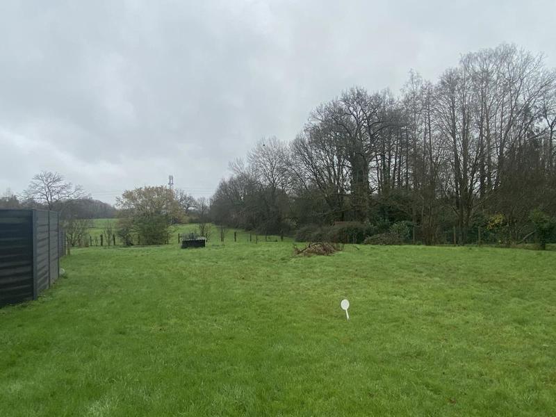 Terrain constructible - 1 262 m²