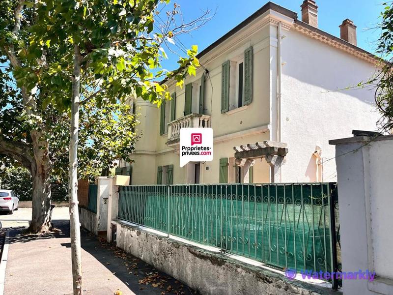 Propriété - 135 m² - 6 pièces