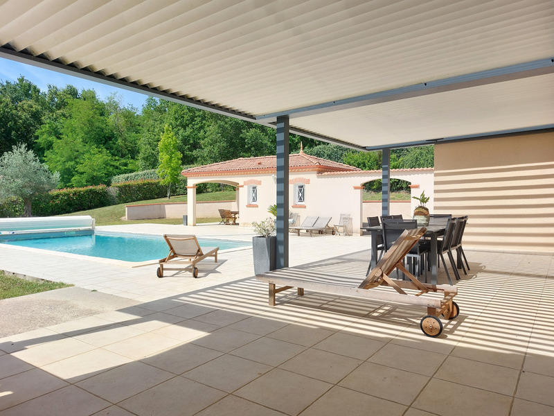 Villa - 219 m² - 6 pièces