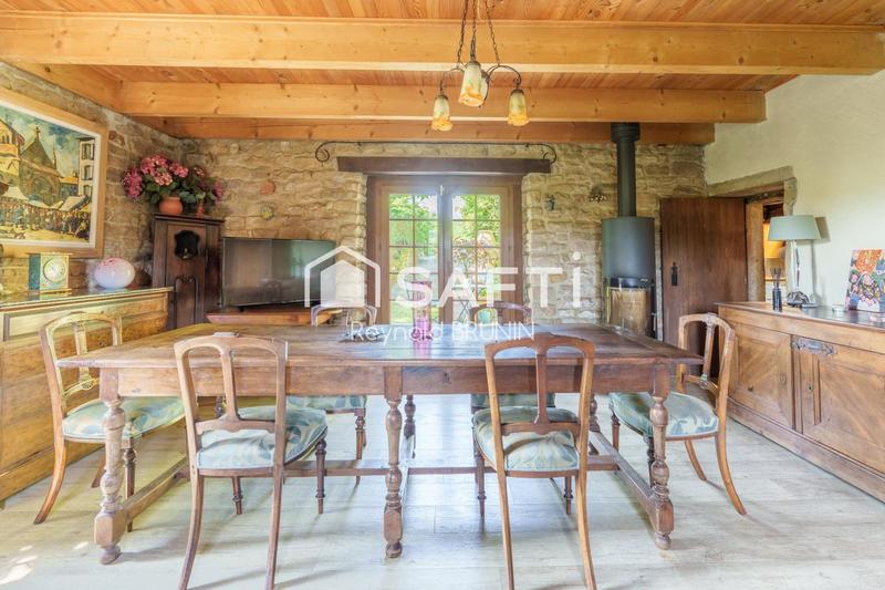 Maison - 309 m² - 7 pièces