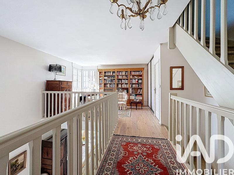 Maison - 170 m² - 8 pièces