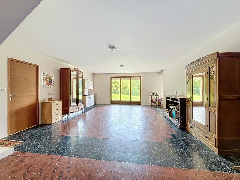 Maison - 212 m² - 5 pièces