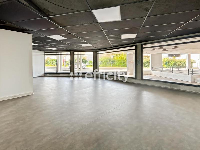 Bureau - 115 m² - 2 pièces