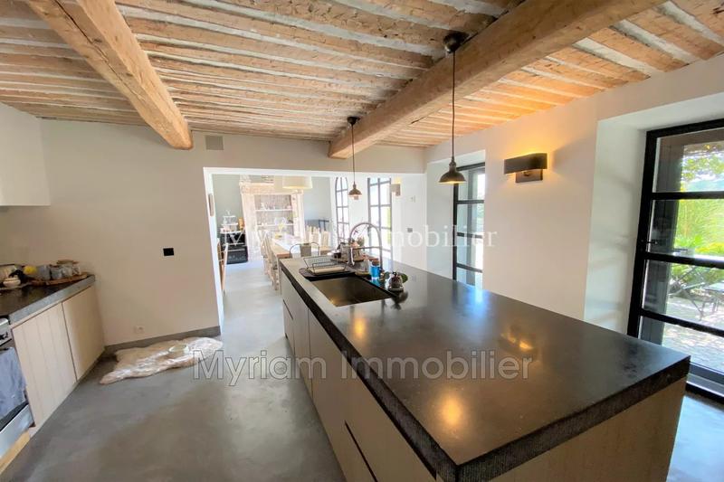 Bastide - 460 m² - 12 pièces