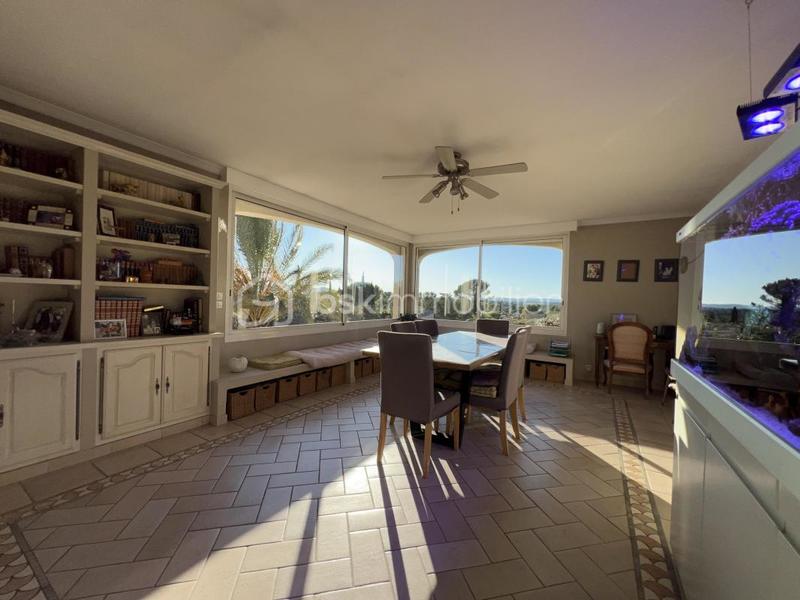 Villa - 186 m² - 6 pièces