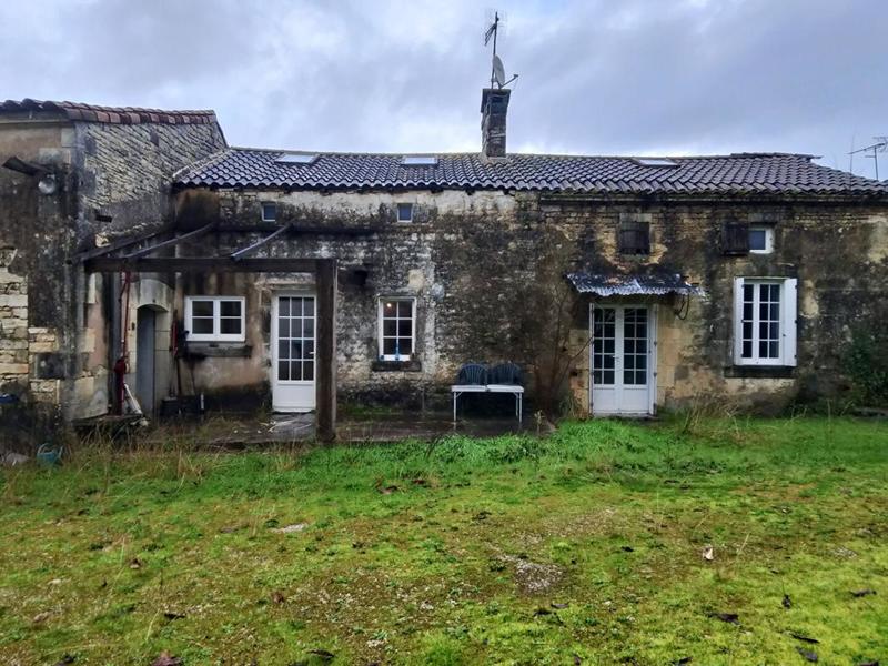 Maison - 258 m² - 10 pièces