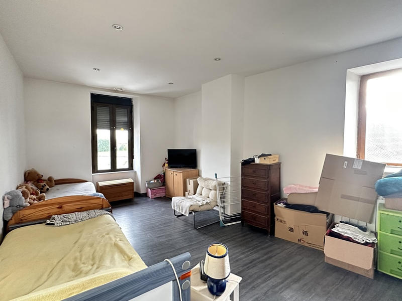 Maison - 192 m² - 5 pièces