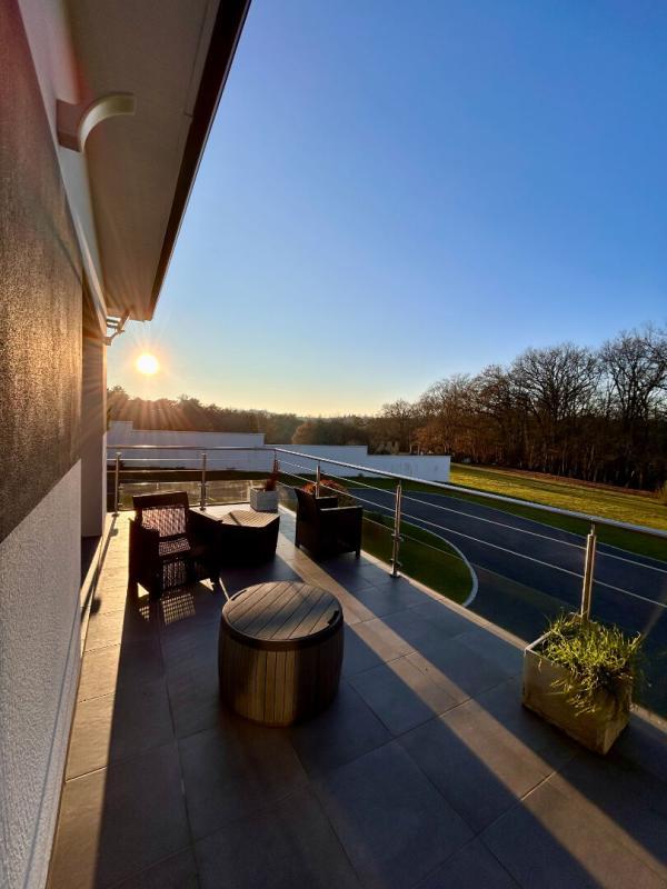 Maison - 190 m² - 6 pièces