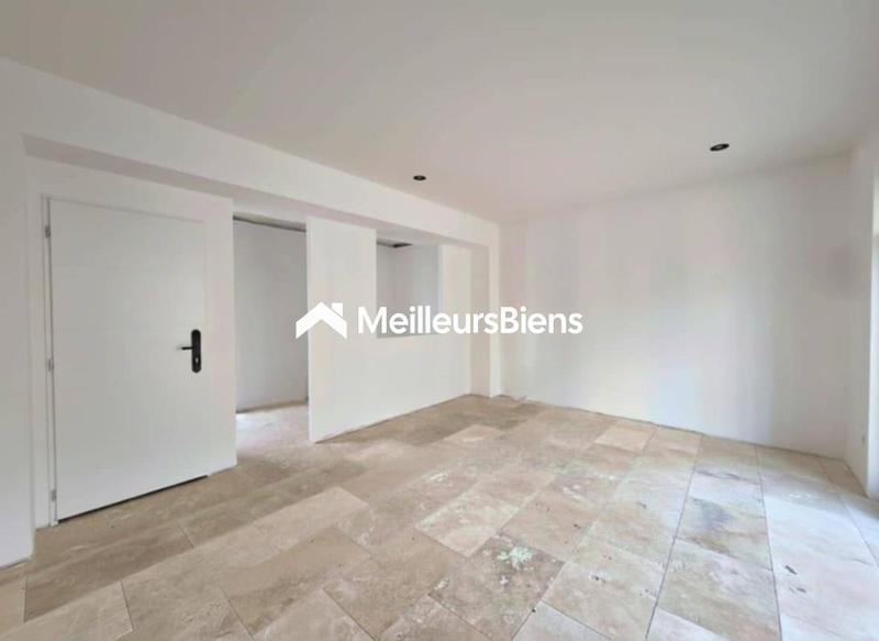 Immeuble - 120 m² - 5 pièces