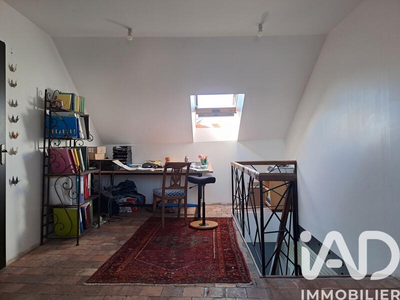 Maison - 166 m² - 8 pièces