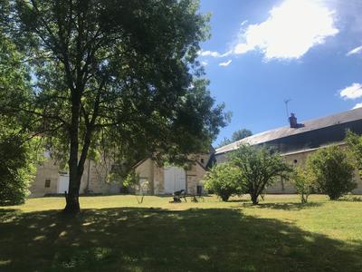 Propriété - 440 m² - 19 pièces