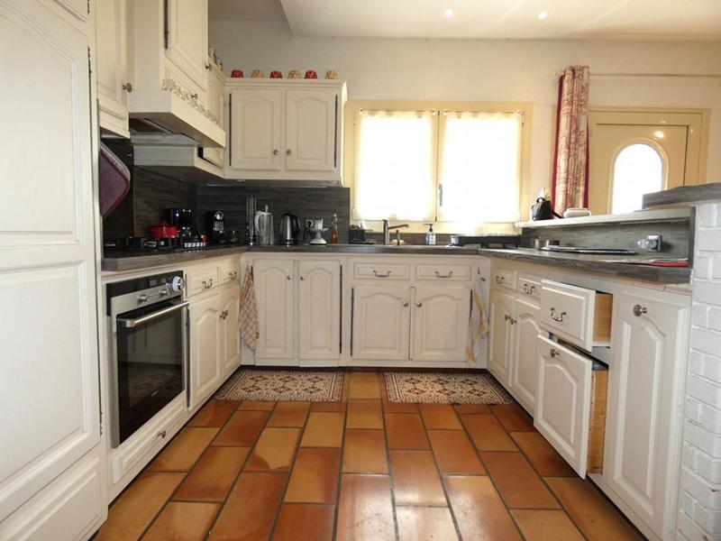 Maison - 338 m² - 13 pièces