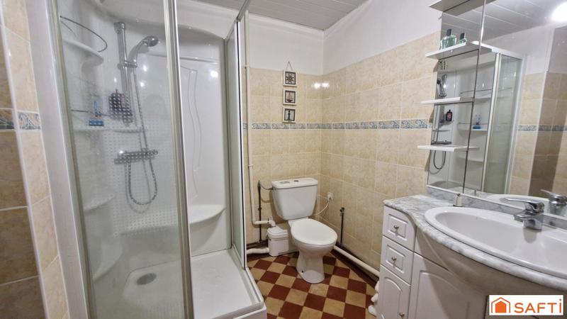 Maison - 200 m² - 8 pièces