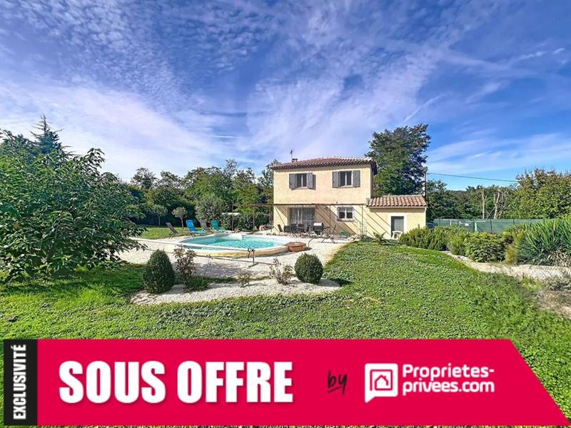 Villa - 100 m² - 5 pièces