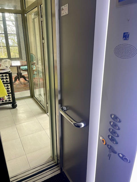 Propriété - 600 m² - 14 pièces