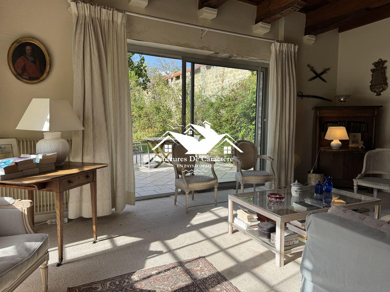 Maison - 259 m² - 6 pièces