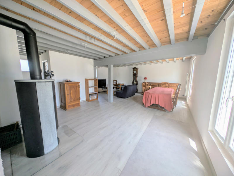 Maison - 204 m² - 6 pièces
