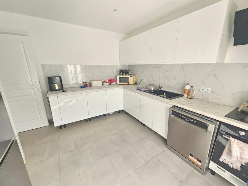 Maison - 90 m² - 5 pièces