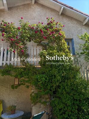 Maison - 142 m² - 7 pièces