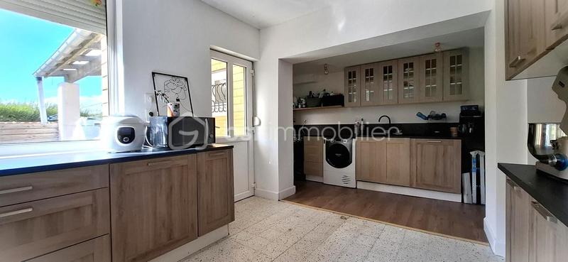 Maison - 136 m² - 5 pièces