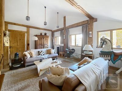 Maison - 246 m² - 6 pièces