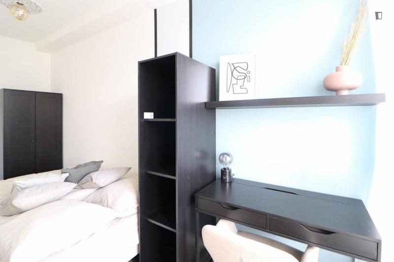 Chambre - 11 m² - 4 pièces