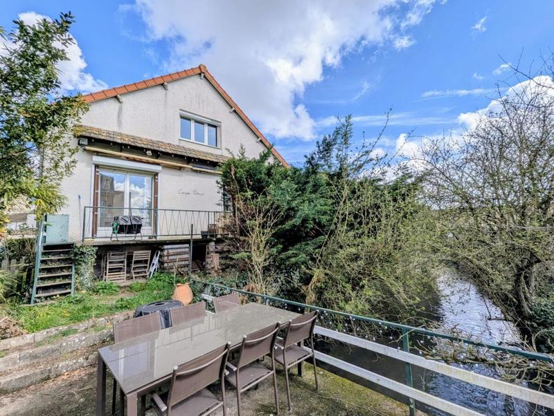 Maison - 132 m² - 7 pièces