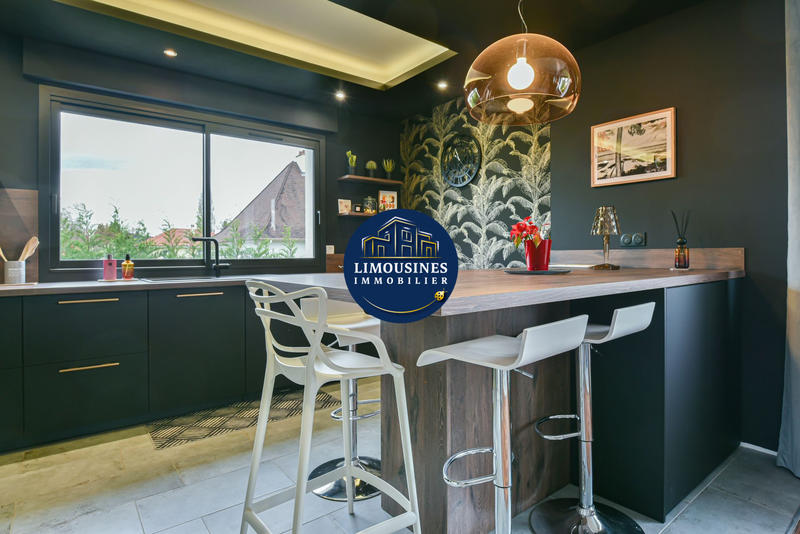 Villa - 322 m² - 11 pièces