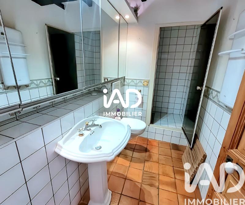 Maison - 239 m² - 10 pièces