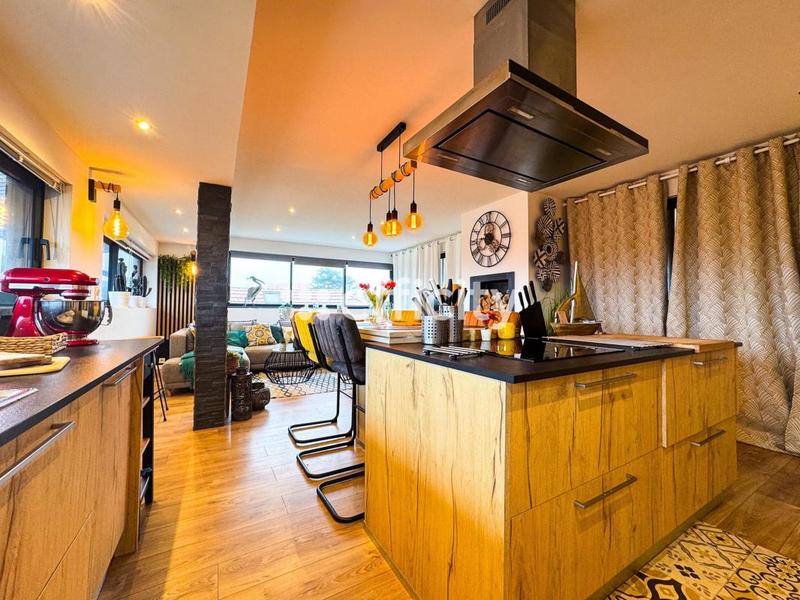 Appartement - 75 m² - 3 pièces