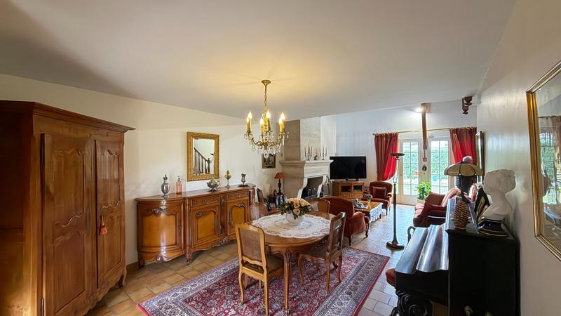 Maison - 165 m² - 7 pièces