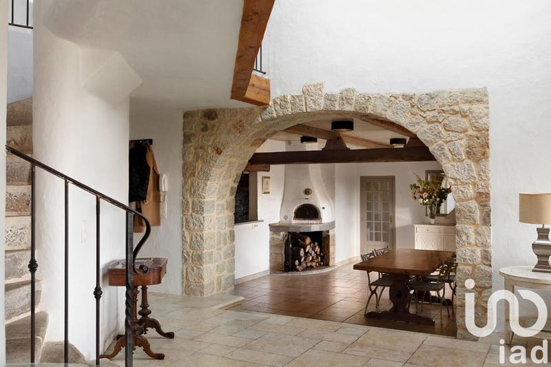 Maison - 187 m² - 6 pièces