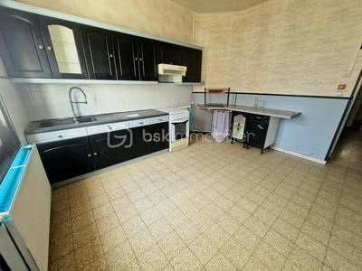 Maison de ville - 76 m² - 4 pièces