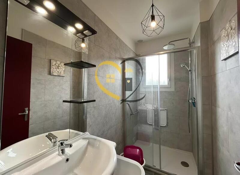 Maison - 83 m² - 5 pièces